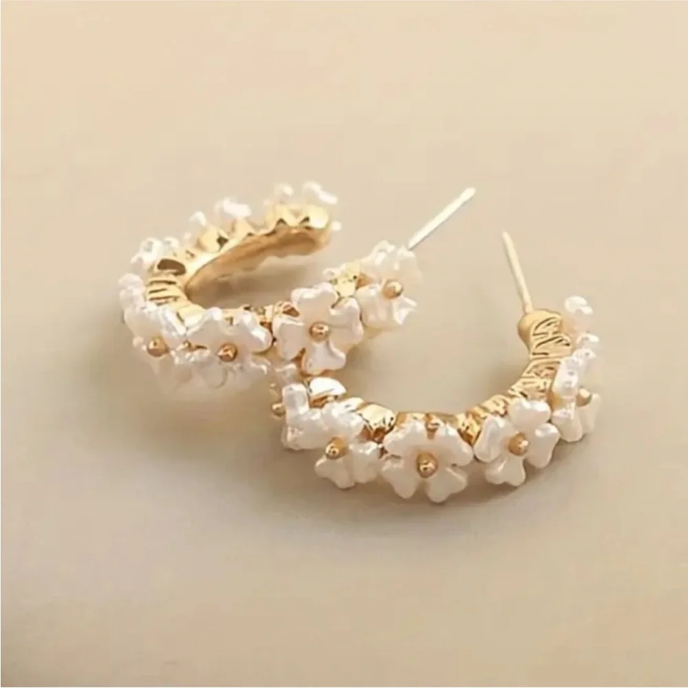 NWOT Aster Floral Hoop Earrings